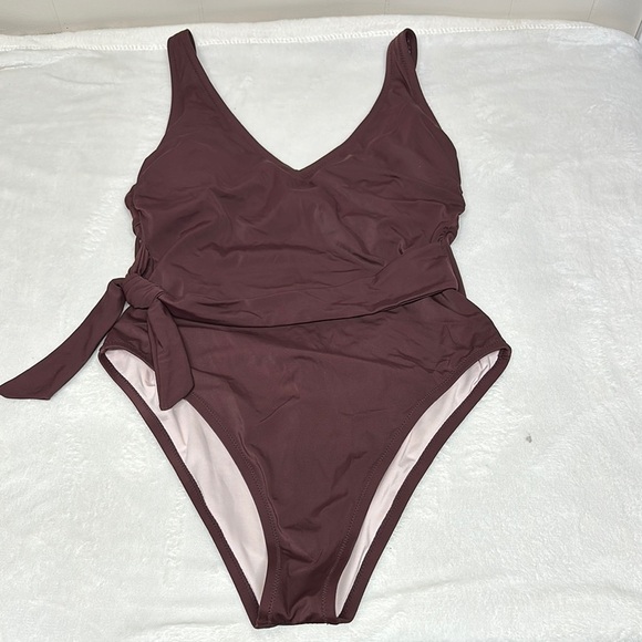Shade & Shore Women's One Piece - Deep Burgundy - Picture 4 of 8